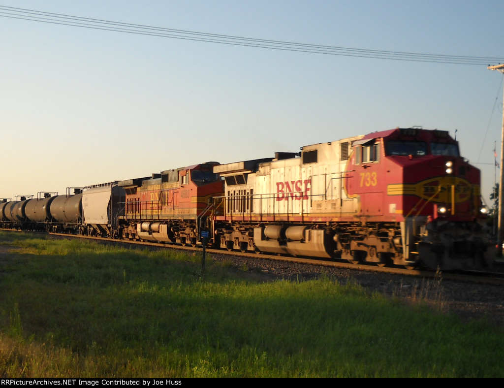 BNSF 733 West